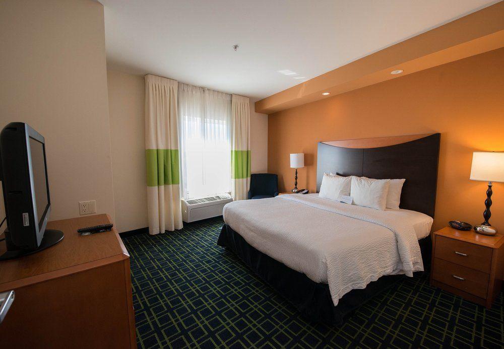 Fairfield Inn & Suites Seattle Бремертон Экстерьер фото