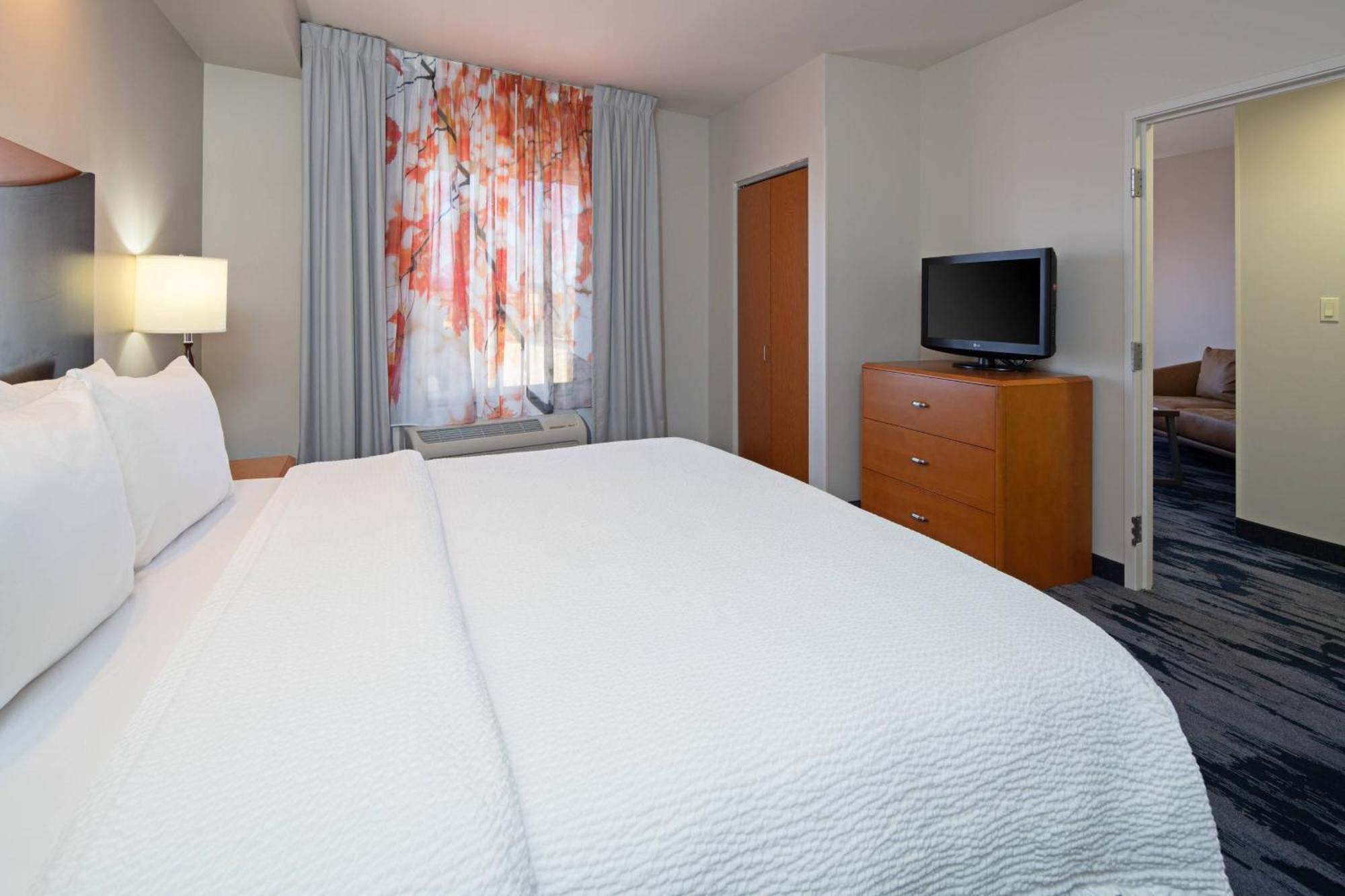 Fairfield Inn & Suites Seattle Бремертон Экстерьер фото