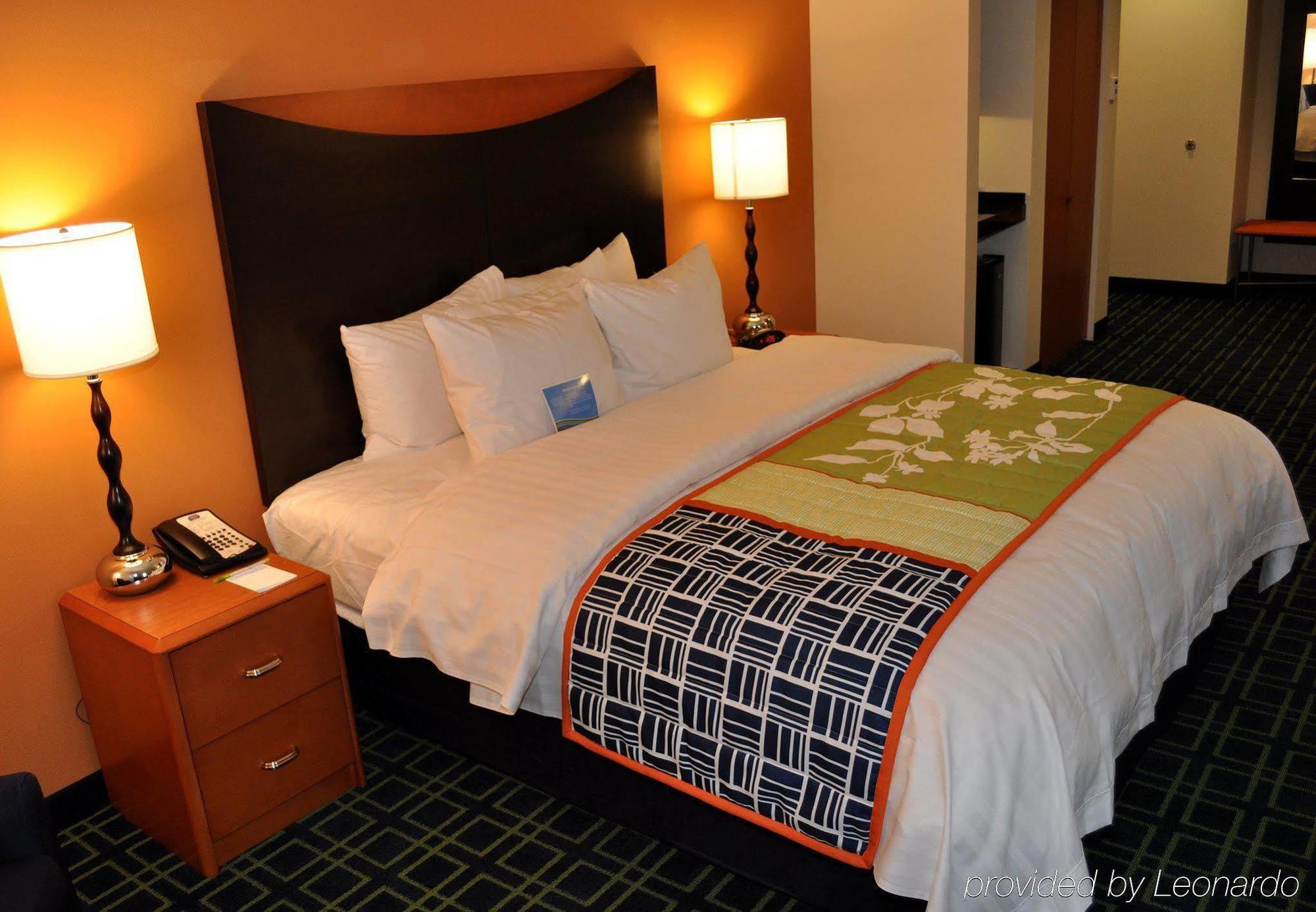 Fairfield Inn & Suites Seattle Бремертон Номер фото